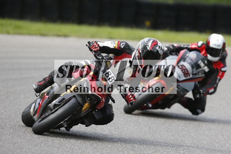 /53 16.09.2025 Track Day Domi Aegerter ADR/Gruppe rot/88